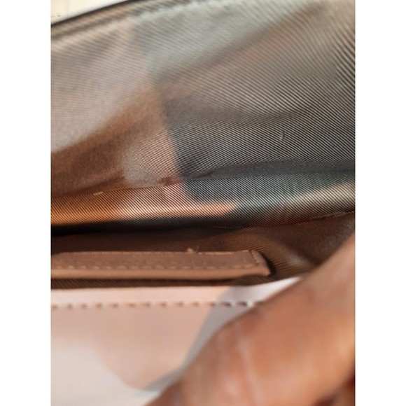 London Fog Cross Body Clutch - Picture 5 of 8